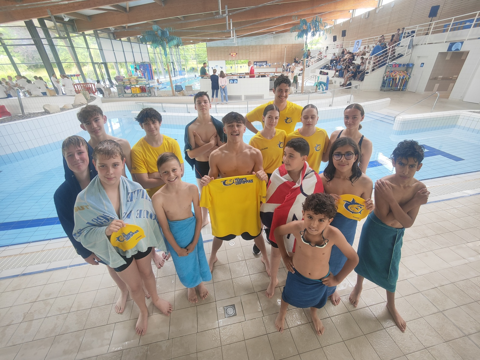 🌊 Une pluie de médailles à Montivilliers pour les Requins Couronnais ! 🏅