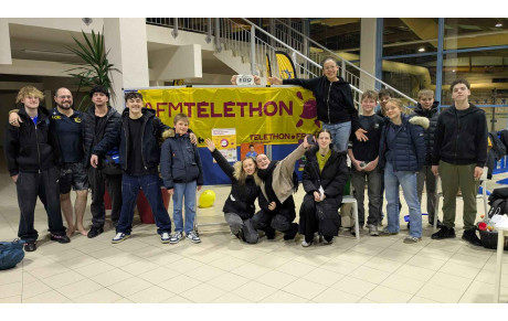 73 km nagés, Aquabike, gâteaux et solidarité : les Requins Couronnais au rendez-vous du Téléthon